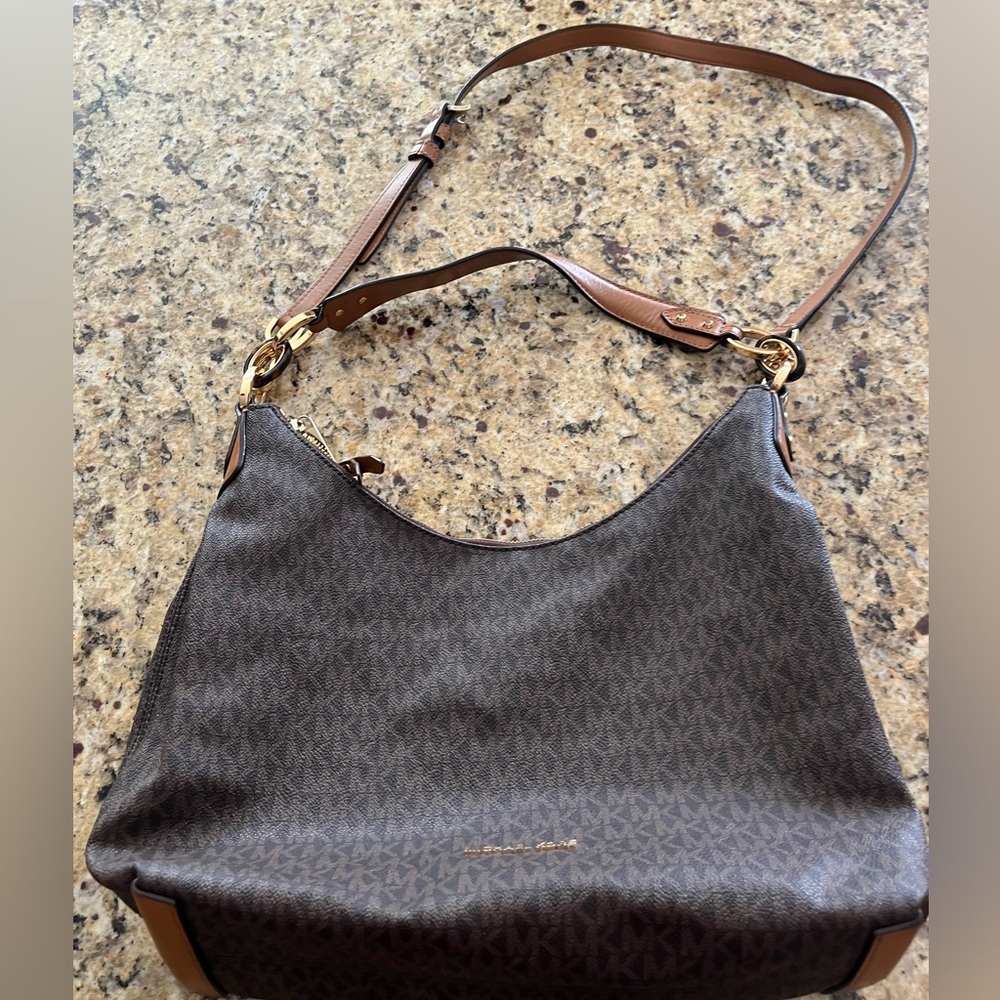 Michael Kors  Hobo Shoulder Bag